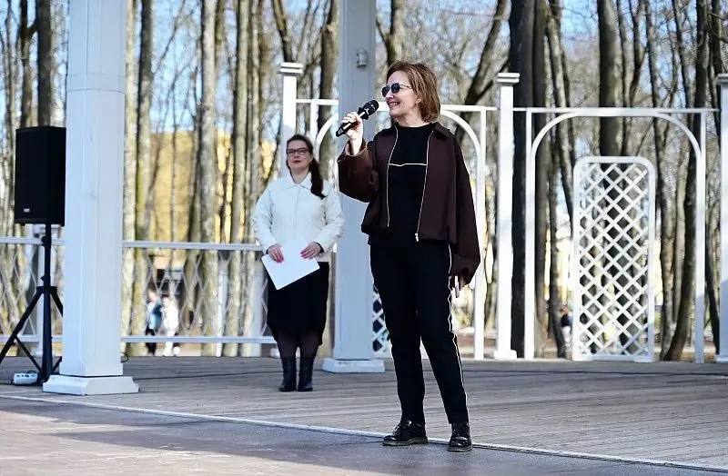 Жители Воскресенска выбрали заряд бодрости в парке Кривякино img 20260406 131753 129