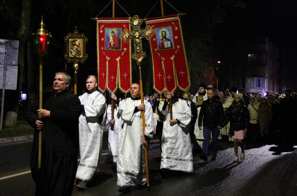 Свет Пасхи объединил Воскресенск: глава округа обратился к жителям img 20260412 082049 502