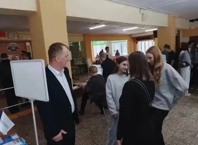 Специалисты «Мособлэнерго» провели профориентацию в Воскресенском колледже img 20260416 140834 086