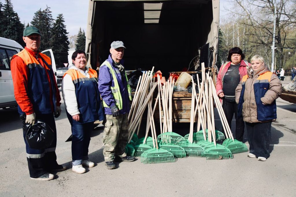 Воскресенск вышел на субботник: 800 жителей и 32 единицы техники img 20260418 145455 132
