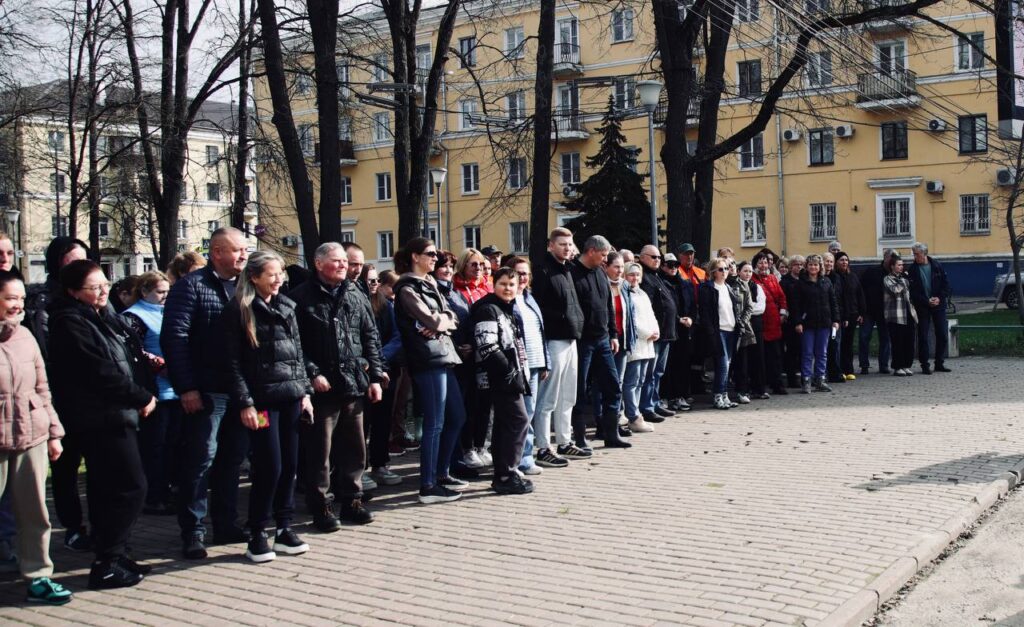 Воскресенск вышел на субботник: 800 жителей и 32 единицы техники img 20260418 145455 368