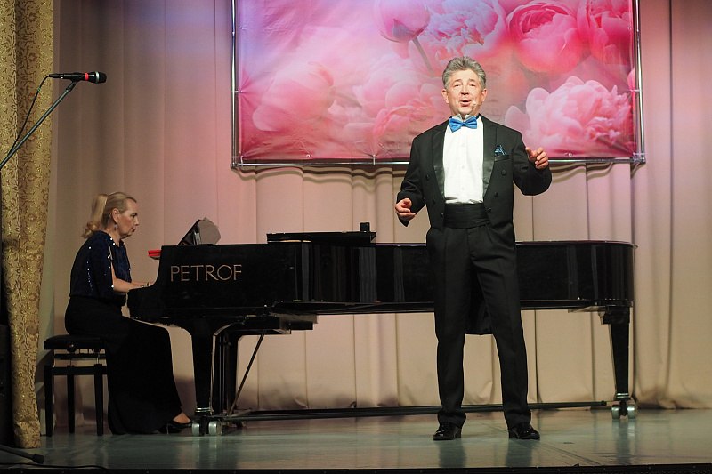 Концерт «Весенний букет» в ДК «Химик» покорил зрителей живой музыкой img 20260422 091930 736