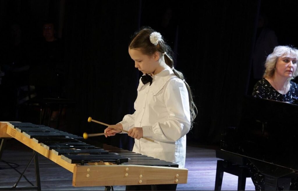 45 лет музыки: ДШИ №4 Воскресенска отметила юбилей img 20260423 130659 689