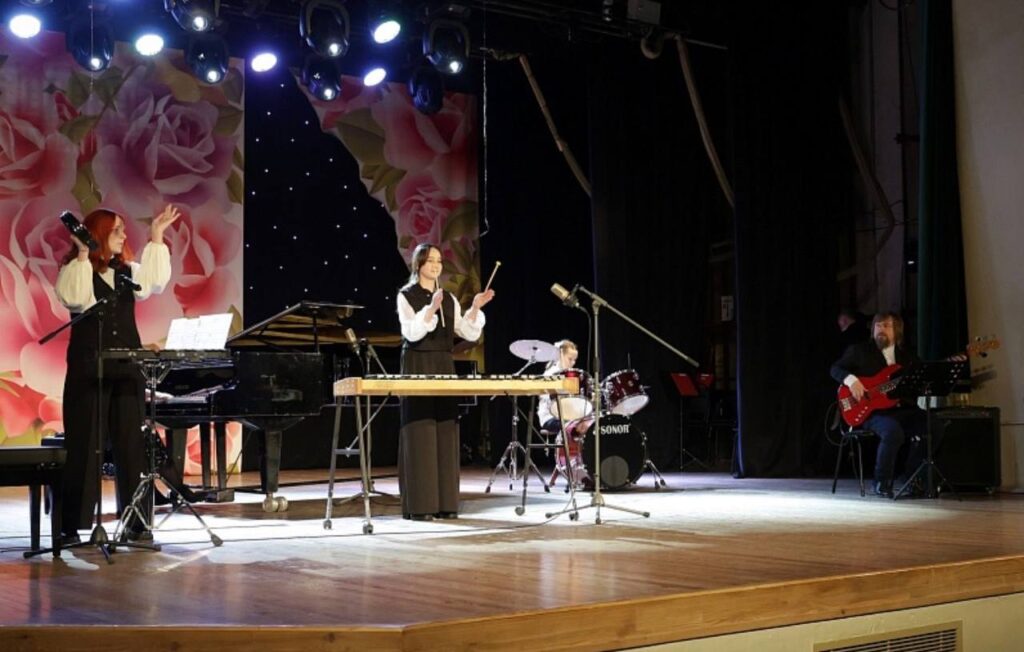 45 лет музыки: ДШИ №4 Воскресенска отметила юбилей img 20260423 130659 841