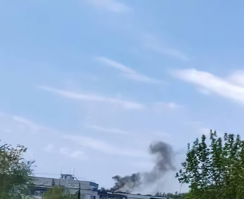 ( Видео эксклюзив) Дрон ВСУ влетел в дом в Оренбурге: где ПВО? Скоро Владивосток! img 20260513 093033 151